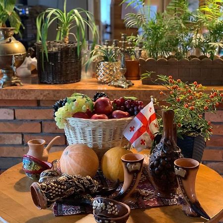Hotel Tyrol I Restauracja Zycie Gruzji Osielsko Esterno foto
