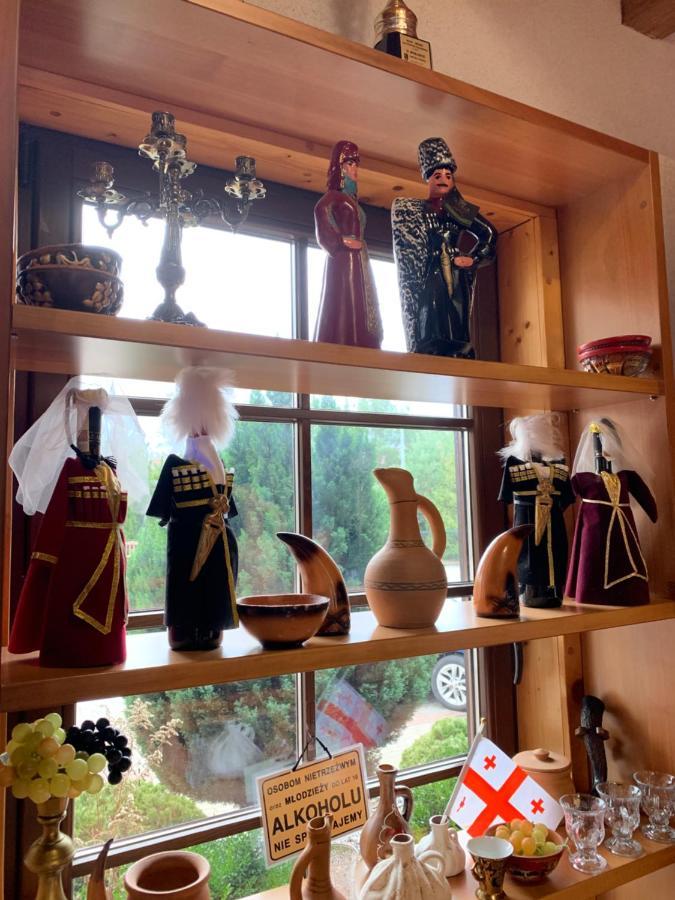 Hotel Tyrol I Restauracja Zycie Gruzji Osielsko Esterno foto