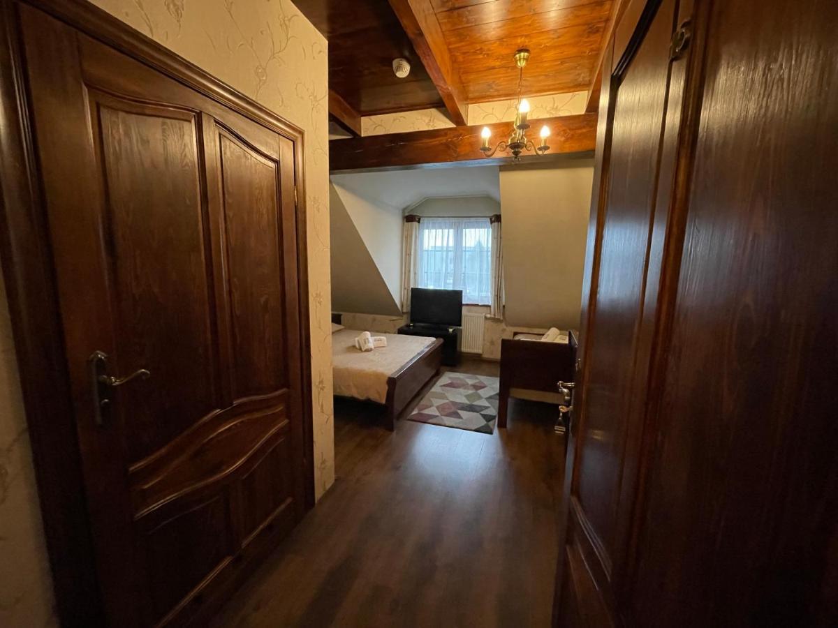 Hotel Tyrol I Restauracja Zycie Gruzji Osielsko Esterno foto