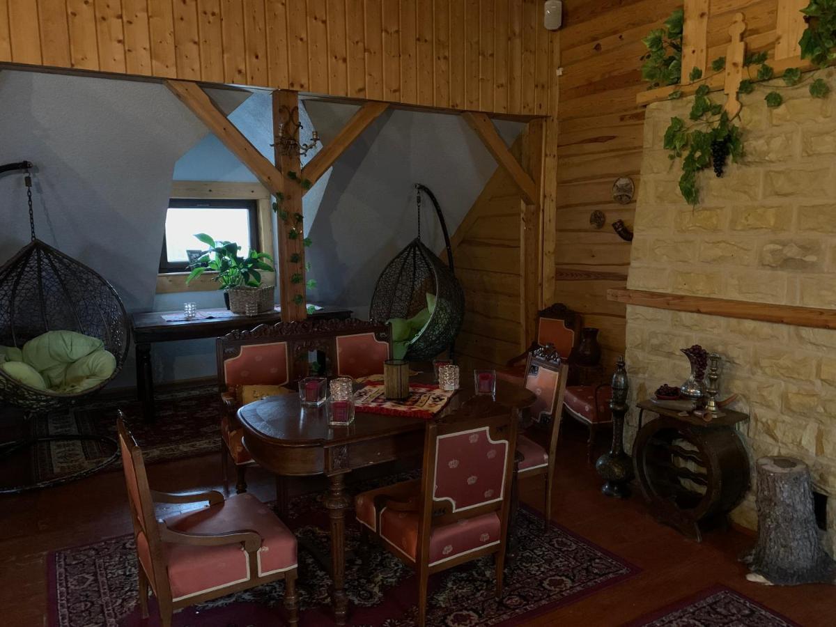 Hotel Tyrol I Restauracja Zycie Gruzji Osielsko Esterno foto