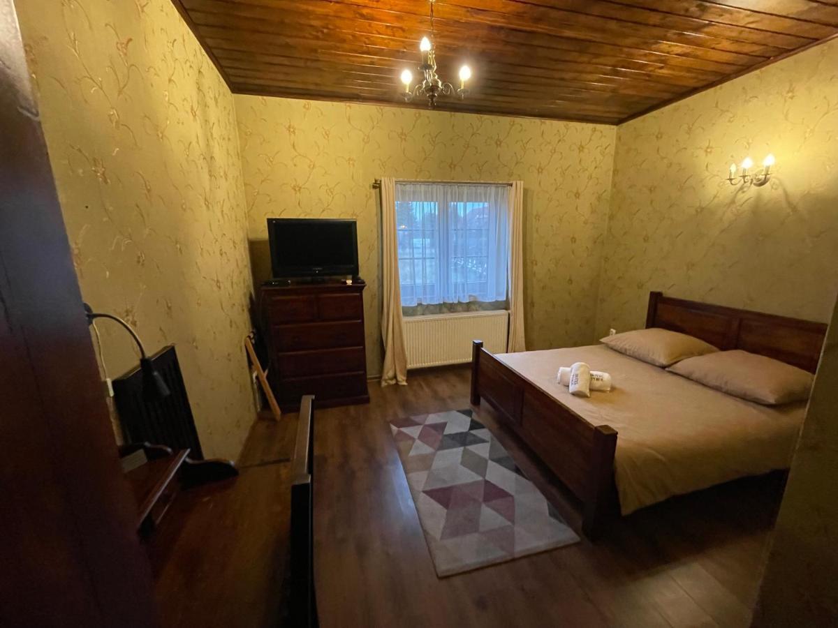 Hotel Tyrol I Restauracja Zycie Gruzji Osielsko Esterno foto