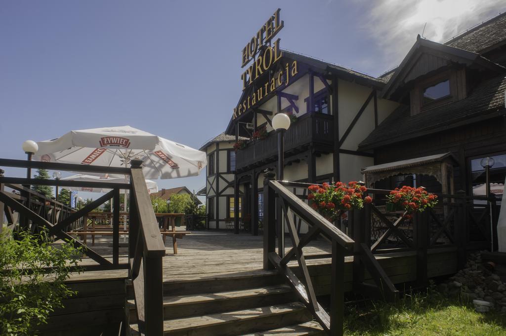 Hotel Tyrol I Restauracja Zycie Gruzji Osielsko Esterno foto